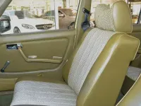 Gebraucht Mercedes 230 109 PS (80 kW) 1977 Mimosagelb (618u) Limousine
