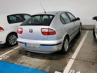 Second-hand Seat Leon 105 CP (77 kW) 2004 Argintiu Hatchback