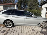 Gebraucht BMW 530 Sport Line 265 PS (194 kW) 2019 Silber Kombi