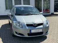 Gebraucht Toyota Auris Team 124 PS (91 kW) 2008 Silber Kleinwagen