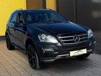 Gebraucht Mercedes ML300 204 PS (150 kW) 2010 Schwarz metallic SUV