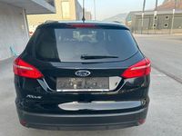 Gebraucht Ford Focus Business Edition 95 PS (69 kW) 2015 Schwarz Limousine