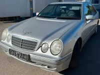 Occasion Mercedes E200 Elegance 163 ch (119 kW) 2000 Argent Berline
