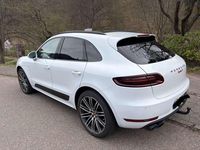 Gebraucht Porsche Macan Turbo 258 PS (189 kW) 2016 Weiß SUV
