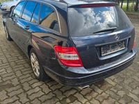 Gebraucht Mercedes C220 170 PS (125 kW) 2010 Blau Kombi
