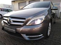 Gebraucht Mercedes B200 156 PS (114 kW) 2011 Mountaingrau  met. Van / Kleinbus