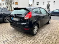 Gebraucht Ford Fiesta 60 PS (44 kW) 2014 Schwarz Kleinwagen