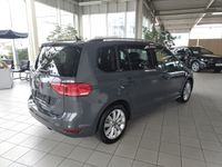 Gebraucht VW Touran Move 150 PS (110 kW) 2024 Grau Van / Kleinbus
