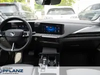 Używany Opel Astra Elegance 131 KM (96 kW) 2024 Srebrny Hatchback