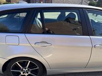 Gebraucht BMW 320 163 PS (119 kW) 2006 Silber Kombi