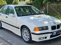 Używany BMW M3 Performance 243 KM (178 kW) 1998 Biały Sedan/Limuzyna