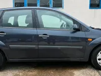 Gebraucht Ford Fiesta Ambiente 80 PS (58 kW) 2007 Schwarz Kleinwagen