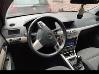 Gebraucht Opel Astra GTC 110 PS (80 kW) 2007 Rot Kombi