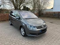 Gebraucht VW Sharan 140 PS (102 kW) 2011 Grau Van / Kleinbus