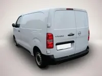 Gebraucht Opel Vivaro-e Combi Edition 144 PS (105 kW) 2024 Manufacturer Van / Kleinbus