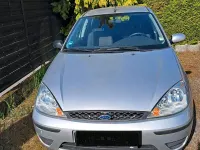Usado Ford Focus 100 CV (73 kW) 2003 Plateado Coupe