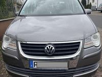 Gebraucht VW Touran Freestyle 140 PS (102 kW) 2009 Grau Van / Kleinbus