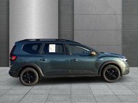 Gebraucht Dacia Jogger Extreme 141 PS (103 kW) 2025 Zedergrün Van / Kleinbus