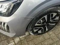 Gebraucht Peugeot 208 Allure 101 PS (74 kW) 2025 Grau Kleinwagen