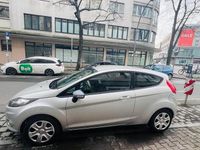 Gebraucht Ford Fiesta Trend 82 PS (60 kW) 2012 Grau Kleinwagen