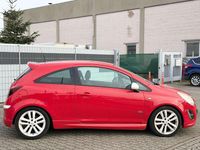 Gebraucht Opel Corsa Color Edition 150 PS (110 kW) 2011 Magma rot (b) Kleinwagen