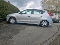 Gebraucht Hyundai i30 130 PS (95 kW) 2011 Silber Kombi