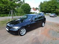 Gebraucht BMW 325 218 PS (160 kW) 2005 Schwarz metallic Limousine