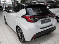 gebraucht Toyota Yaris Hybrid 1.5 GR Sport 18 Zoll LED Bi-tone-Paket ACC
