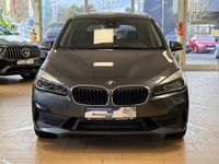 Gebraucht BMW 220 Advantage 190 PS (139 kW) 2022 Grau Van / Kleinbus