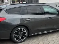 Gebraucht Ford Focus ST-Line 125 PS (91 kW) 2020 Grau Limousine