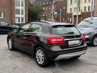 Gebraucht Mercedes GLA200 136 PS (100 kW) 2014 Braun SUV