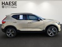 Neu Volvo XC40 Plus 163 PS (119 kW) 2026 Silber SUV