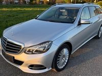 Używany Mercedes E250 Elegance 204 KM (150 kW) 2015 Srebrny Sedan/Limuzyna