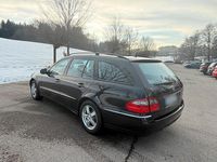 Gebraucht Mercedes E320 224 PS (164 kW) 2007 Schwarz Kombi