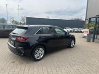 Gebraucht Kia Ceed Vision 140 PS (102 kW) 2021 Schwarz Kleinwagen