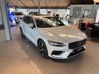 Gebraucht Volvo V60 Ultra 455 PS (334 kW) 2025 Crystal white pearl / metallic Kombi