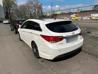 Gebraucht Hyundai i40 116 PS (85 kW) 2012 Weiß Kombi