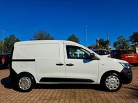 Gebraucht Renault Express 102 PS (75 kW) 2022 Weiß Van / Kleinbus