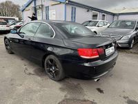 Gebraucht BMW 320 Cabriolet 170 PS (125 kW) 2008 Back sapphire Cabrio