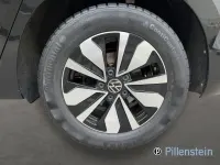 Gebraucht VW Touran Goal 150 PS (110 kW) 2025 Schwarz Van / Kleinbus