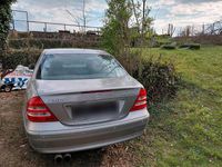 Second-hand Mercedes C200 163 CP (119 kW) 2004 Argintiu Berlinǎ