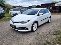 Gebraucht Toyota Auris Design 116 PS (85 kW) 2015 Weiß Limousine