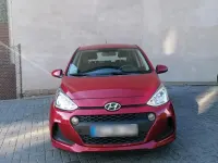 Gebraucht Hyundai i10 67 PS (49 kW) 2017 Rot Kleinwagen