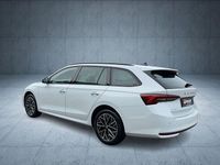 Neu Skoda Octavia 150 PS (110 kW) 2026 Moonweiß perleffekt Kombi