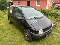 Używany Renault Twingo 58 KM (42 kW) 2002 Czarny Hatchback