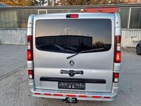 Gebraucht Renault Trafic 150 PS (110 kW) 2024 Silber Van / Kleinbus