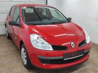 Gebraucht Renault Clio II 75 PS (55 kW) 2009 Hellrot Kleinwagen