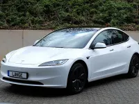 Gebraucht Tesla Model 3 RWD 208 kW (283 PS) 2024 Weiß perleffekt (metallic) Limousine