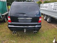Second-hand Mercedes ML400 2004 Negru SUV