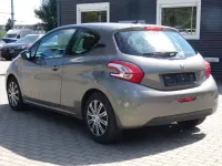 Gebraucht Peugeot 208 Active 82 PS (60 kW) 2014 Spirit grey Kleinwagen